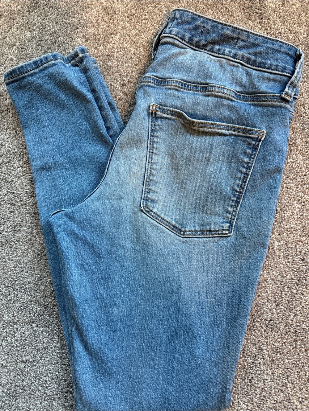 Universal Thread Light Blue Distressed High Rise Skinny  Women's Jeans